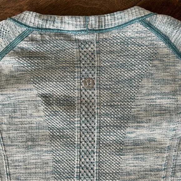 Lululemon Green and Blue Swiftly Tech Tops - Picture 8 of 9